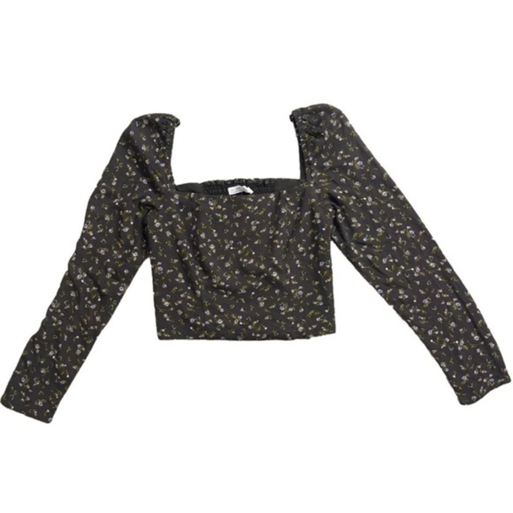 ⭐️ NWT- Oak + Fort floral long-sleeved crop top- size XS